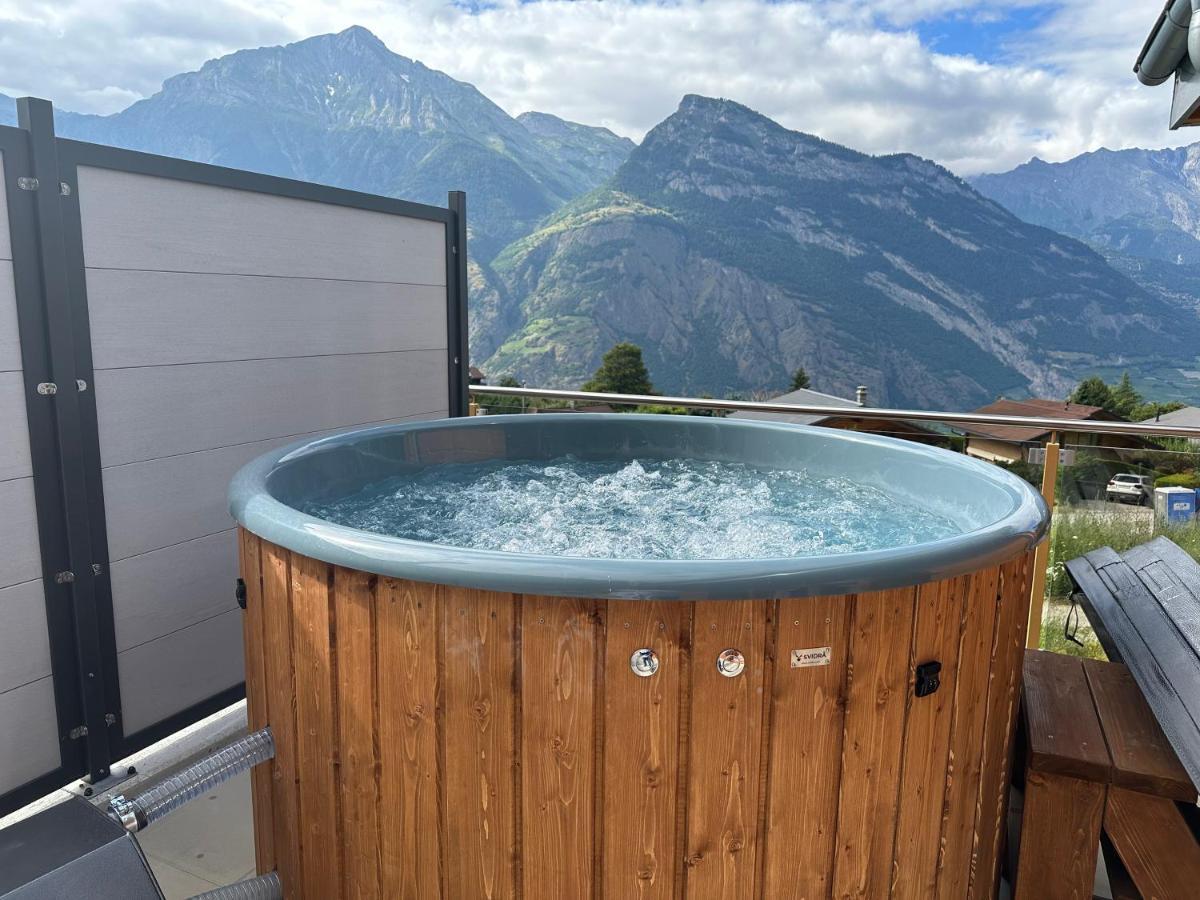 Chambres D'Hotes Les Louettes A Sapinhaut Canton Du Valais Saxon Ngoại thất bức ảnh
